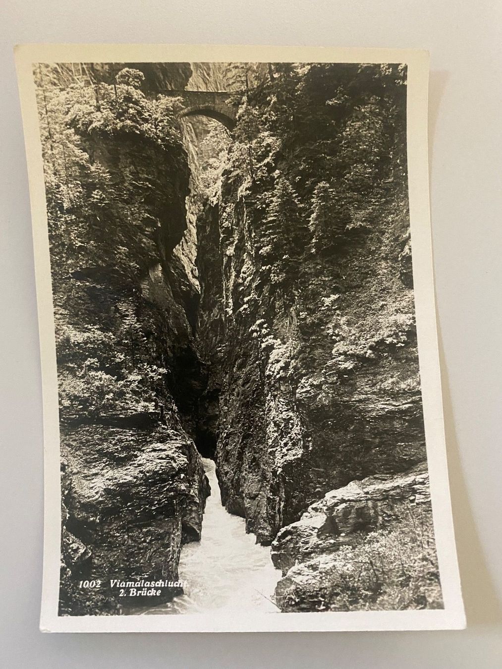 Cartes postales: Alte Ansichtskarte Viamalaschlucht – D'occasion à Rüdlingen par Lichee