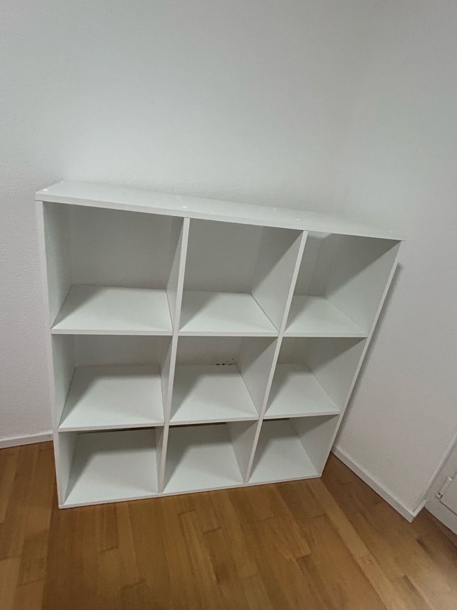 Regale: Regal weiss 9 Fächer – Gebraucht aus Embrach von lea_777m