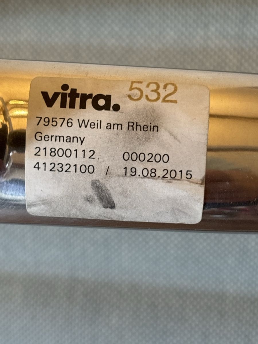 Vitra Stühle: Vitra Eames Alu Chair hellblau  – Gebraucht aus Basel von magnummarine 5