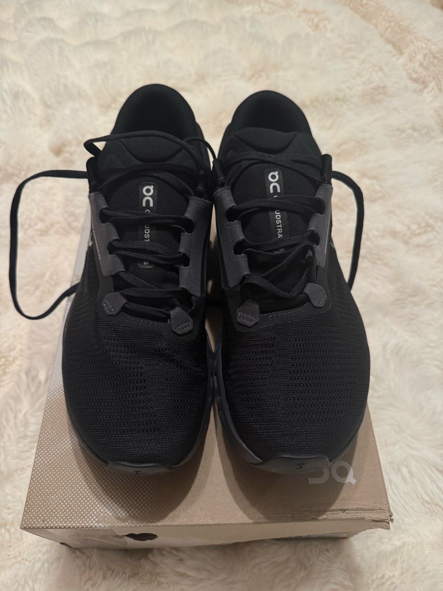 On Scarpe da uomo: Chaussures de running On Cloud noires et orange, taille 44.5 – Nuovo e nell'imballaggio originale da Monthey venduto da Joseph-29 1