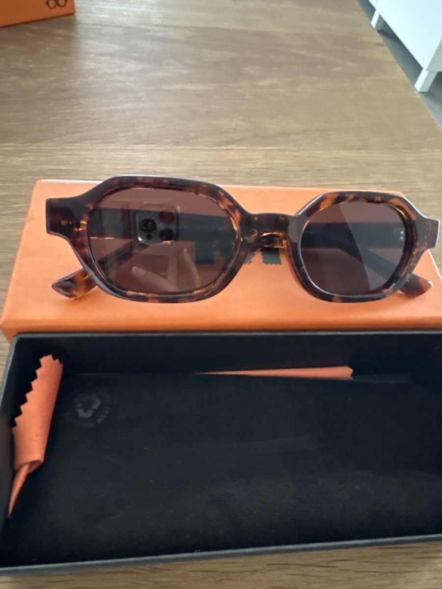 Occhiali & Lenti: Sonnenbrille Meller braun gemustert – Nuovo e nell'imballaggio originale da Chur venduto da maxver98