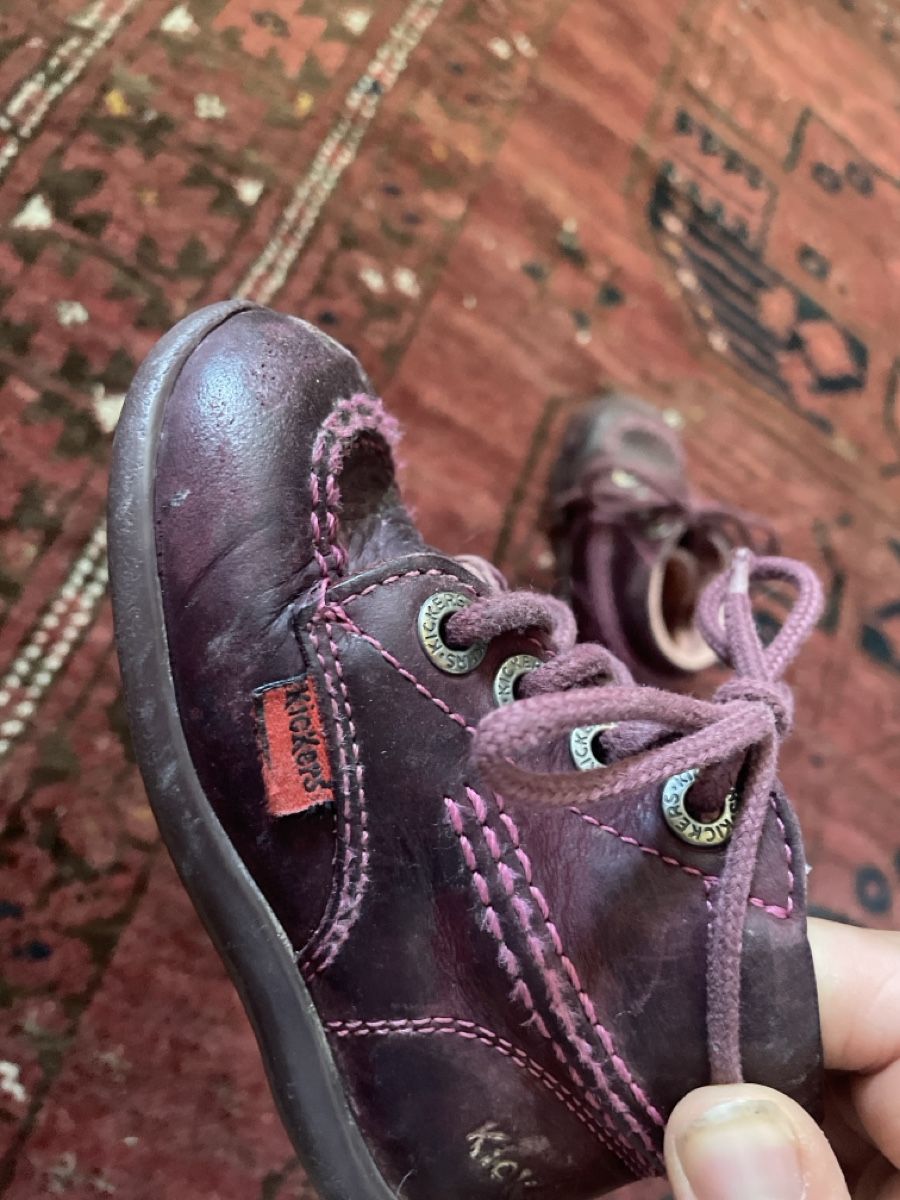 Kickers Chaussures garçon: Kickers Kinderschuhe lila Leder – D'occasion à Basel par rap_9hqy 2