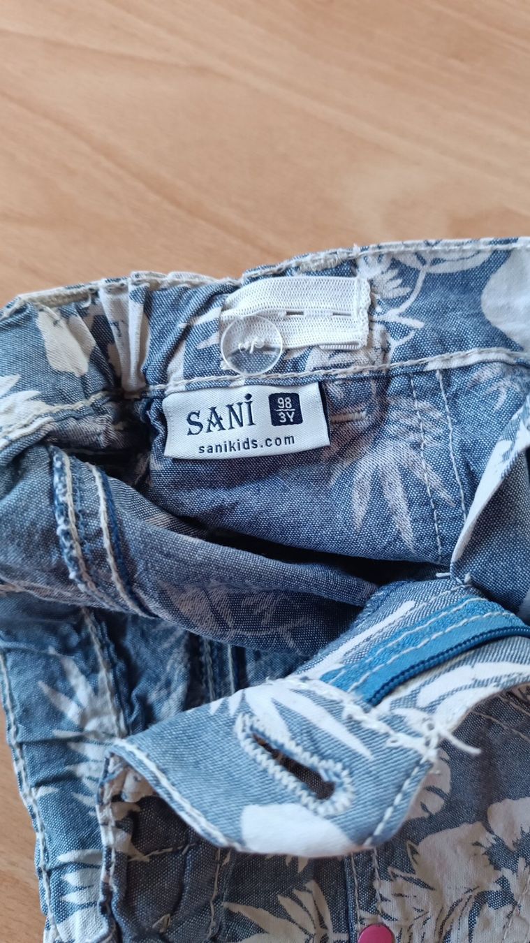 Pantaloni: Kurze Hosen/ Gr 98 – Usato da Flims Dorf venduto da ali_8n8q 2