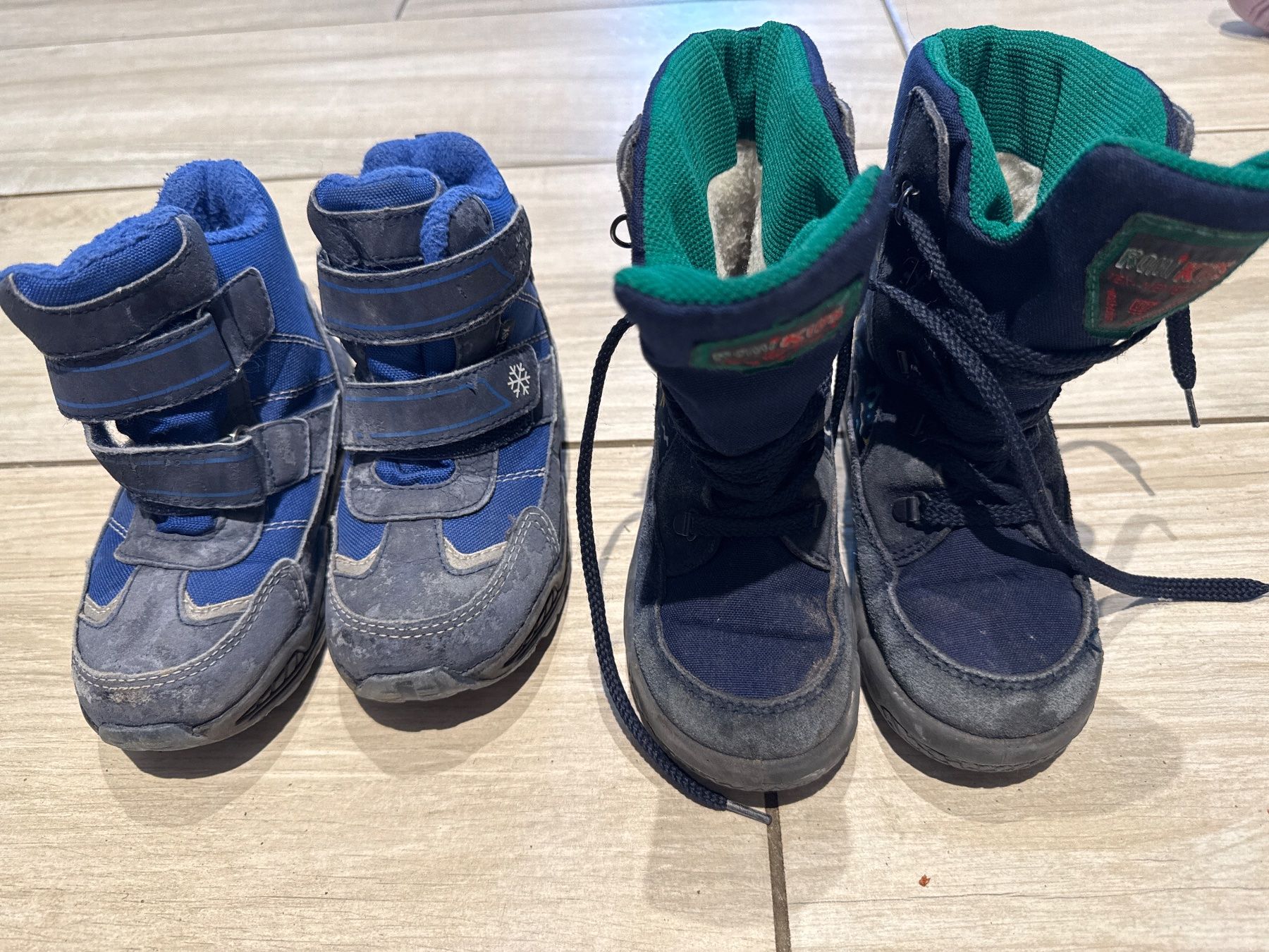 Scarpe per ragazzi: Winterschuhe Gr 25 – Usato da Gelterkinden venduto da Familienferien
