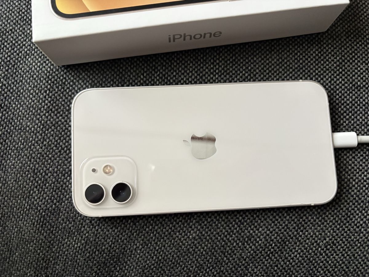 Apple Handys / Smartphones: Iphone 12 128GB – Defekt aus Küttigen von tnusntan 5