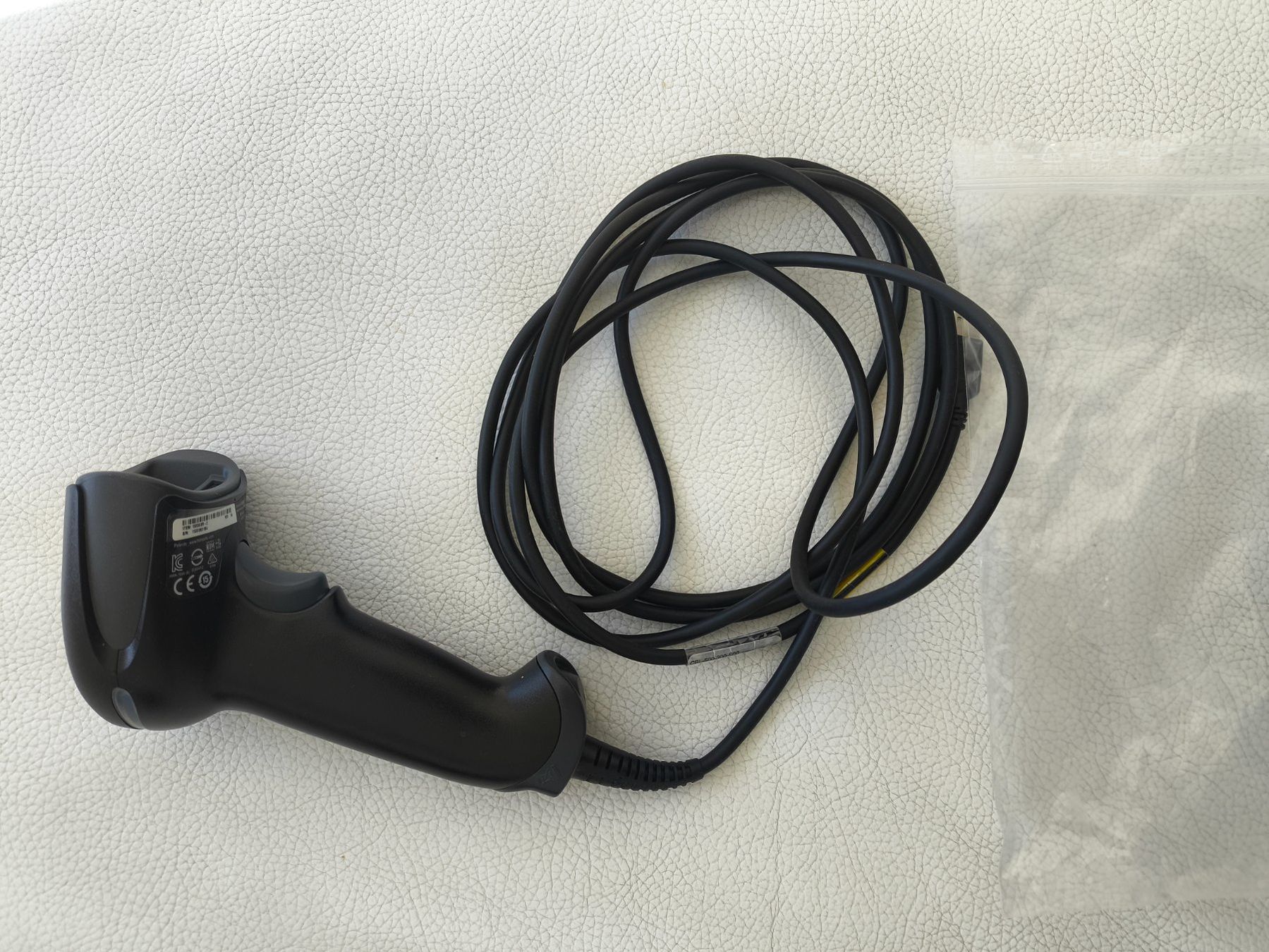 Honeywell Scanner: Honeywell Xenon 1900g Bar Code Scanner NEU  1D 2D – Nuovo e nell'imballaggio originale da Meggen venduto da bigbrother_martin 2