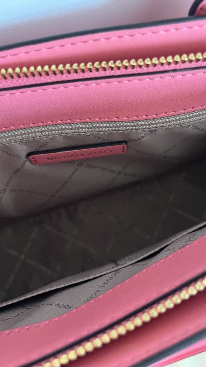 Michael Kors Borse: New Michael Kors Handbag – Nuovo (secondo la descrizione) da Unterägeri venduto da sar_vf25 4