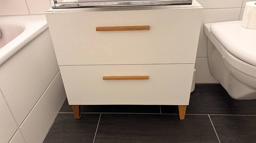 Mobili per bagno: Waschbeckenunterschrank – Usato da Dietlikon venduto da jth_6zk5 1