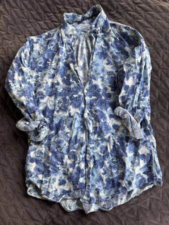 Sommerliches Hemd Gant , blaues Blumenmuster, Grösse S