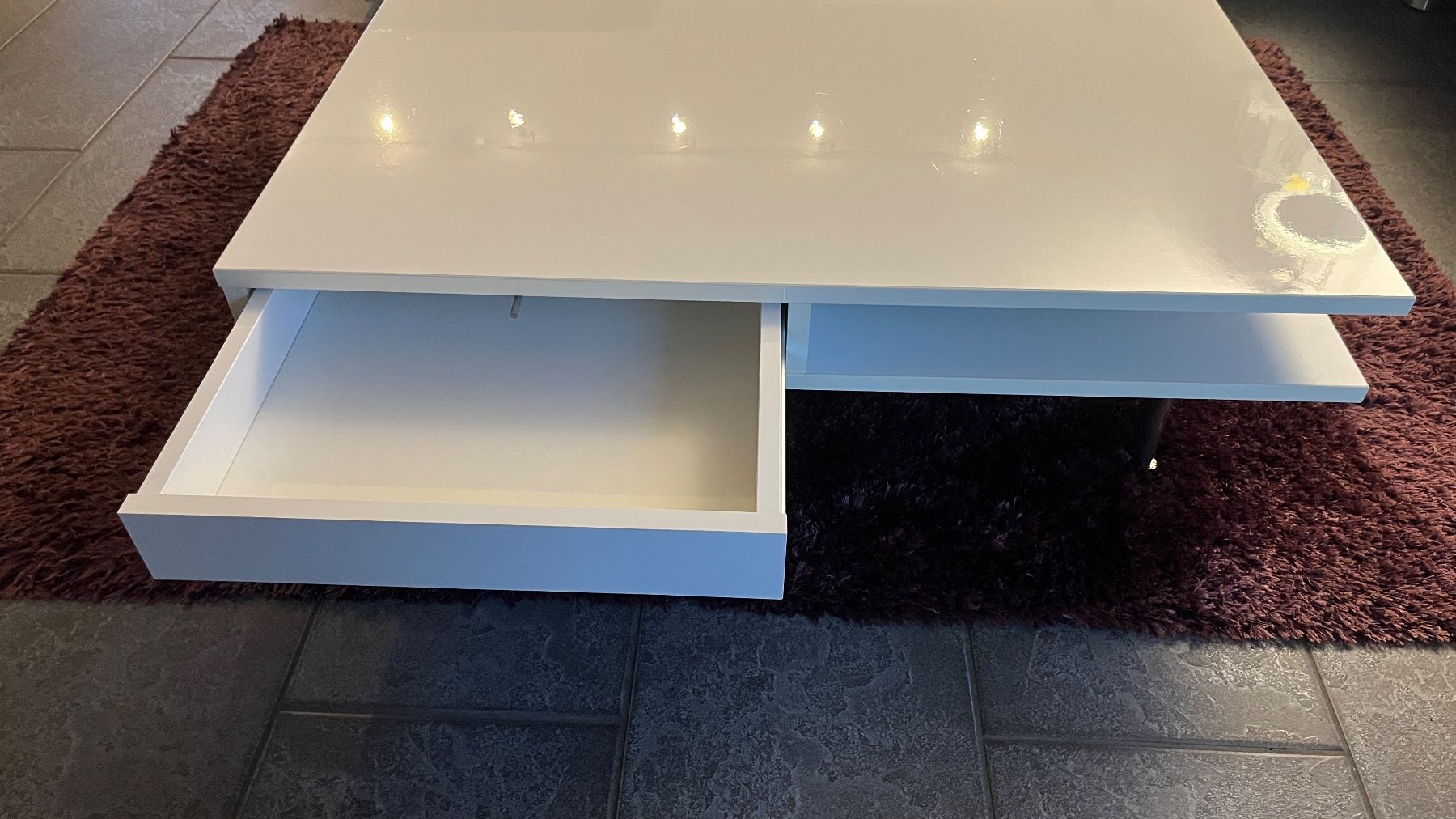Tavoli: Couchtisch, weiss quadratisch mit zwei Schublade – Usato da Meinisberg venduto da nicht_neu_aber_ok 1