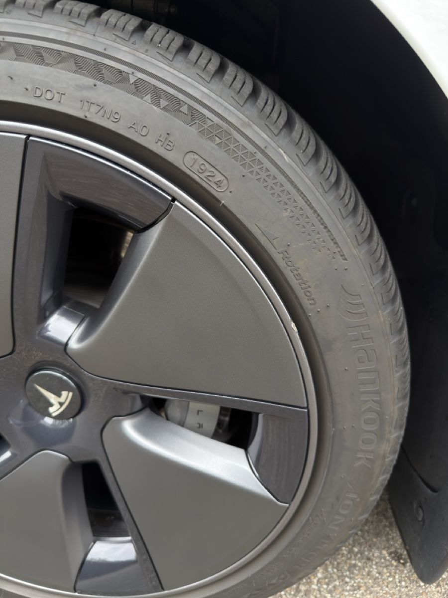 Tesla Automobili: Tesla Model 3 Longrange 2022 Weiss/Weiss – Usato da Pratteln venduto da FabianApp 6