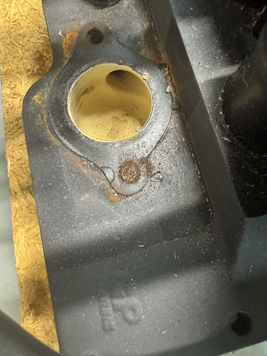 Moteurs: Pflug Einspritzung GM V8 350 – D'occasion à Wünnewil par Gsx4 4