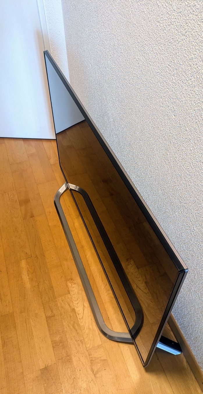 LG Fernseher: LG 49UF850V – Gebraucht aus Zürich von Mattasan 2