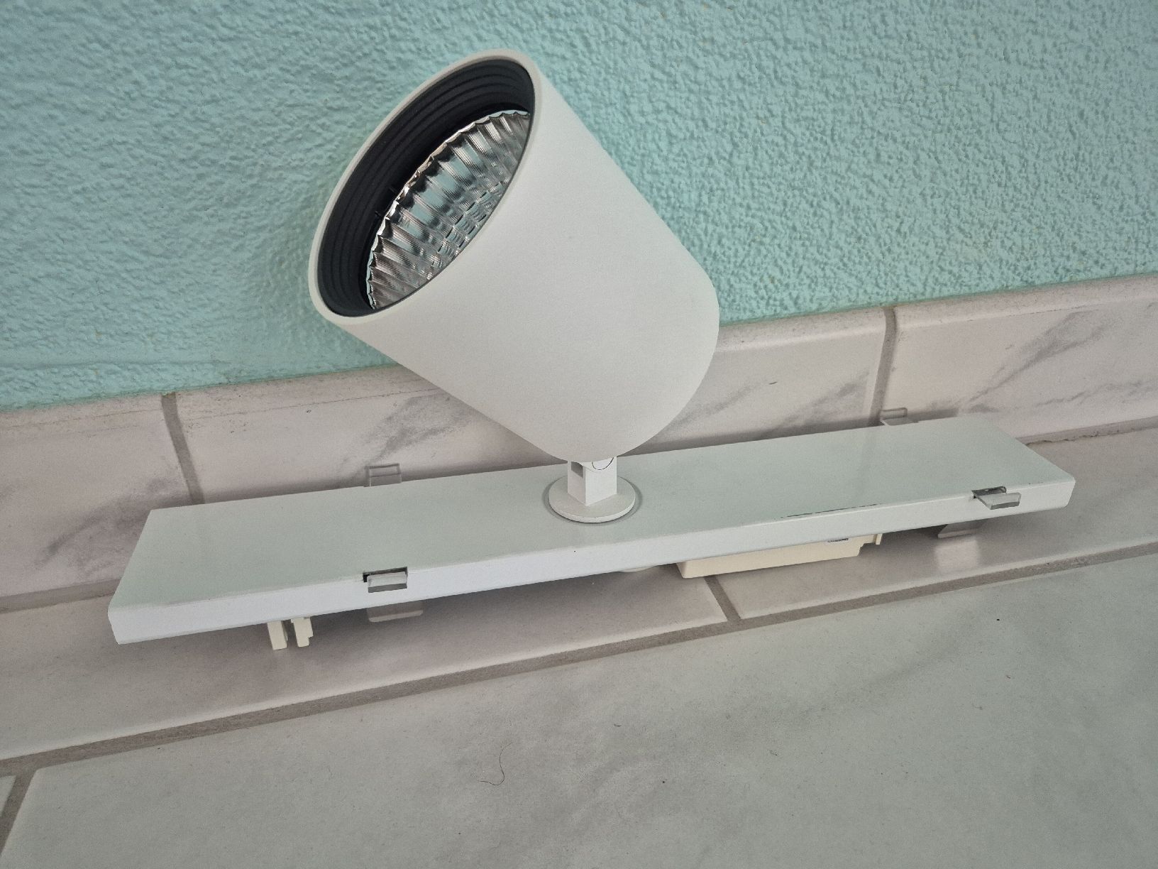 Lustres & lampes de plafonds: LED Schienenleuchte Oktalite E - LINE NEXT FIX – Neuf avec emballage d'origine à Oetwil am See par Janina5