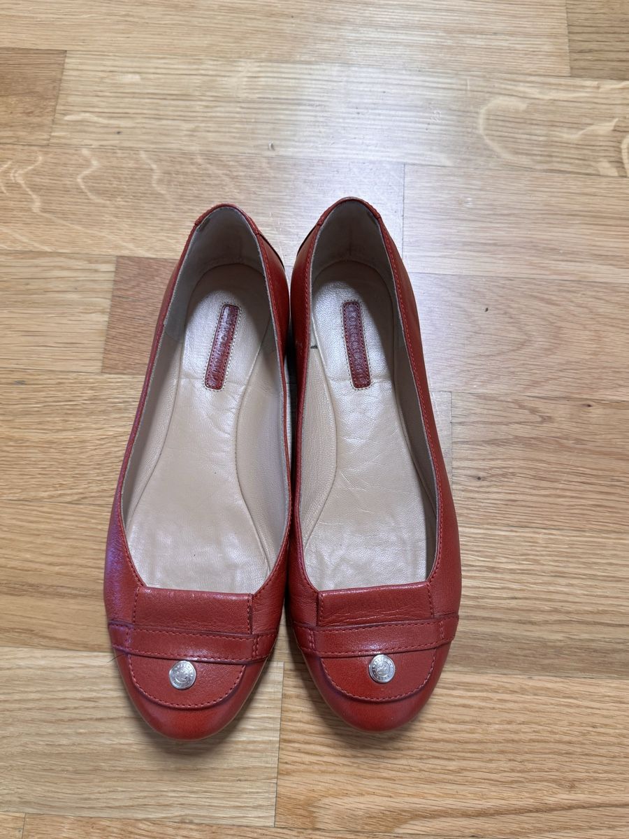 Longchamp Damenschuhe: Longchamp rote Leder Ballerina  – Gebraucht aus Winterthur von kh.meier