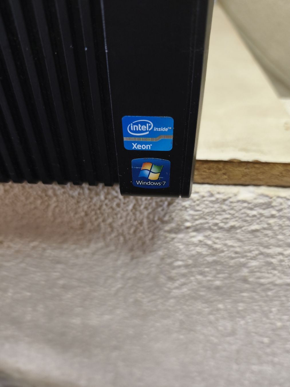 Hewlett Packard PC: Hp Z 420 – Usato da Burgdorf venduto da weggu.666 1