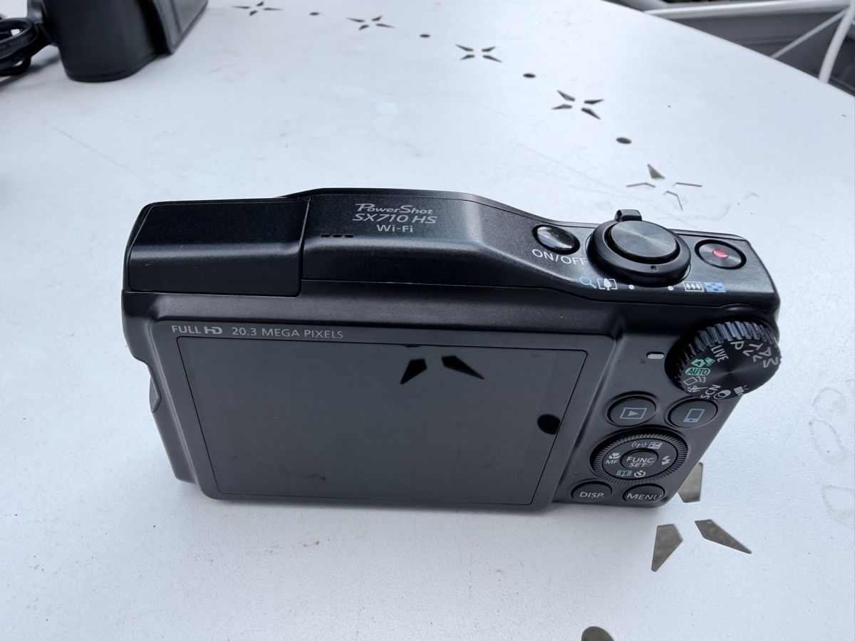Canon Kamera: Canon PowerShot SX710 HS Digitalkamera – Gebraucht aus Zürich von semi16 6