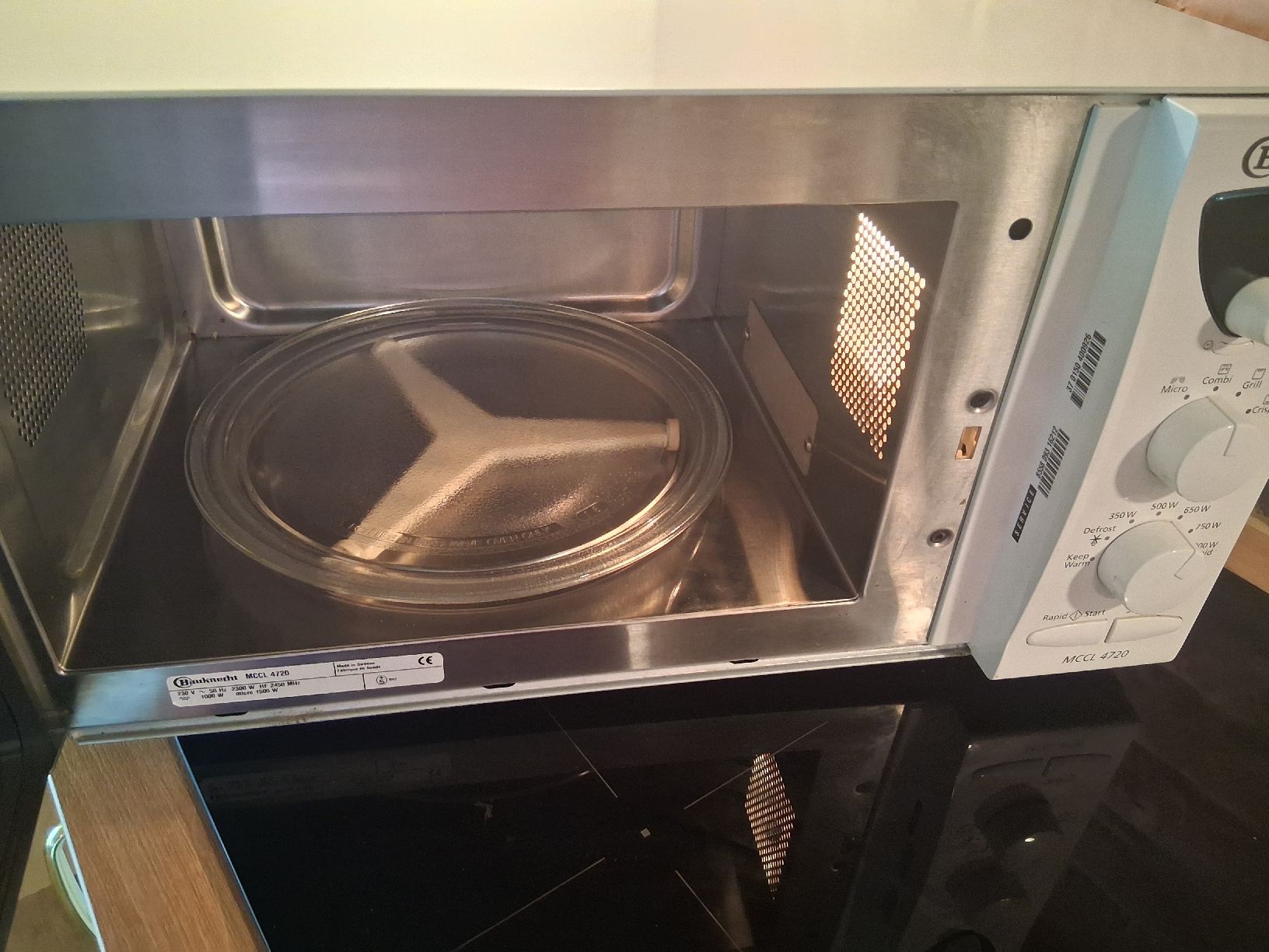 Bauknecht Elettrodomestici da cucina: funktionierende Microwelle Baunkecht – Usato da Zürich venduto da Leders 2