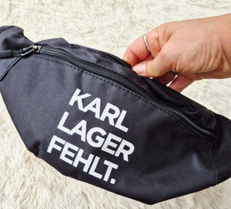 BAUCHTASCHE TASCHE BAG STOFF LUFTIG KARL LAGER FEHLT TOP