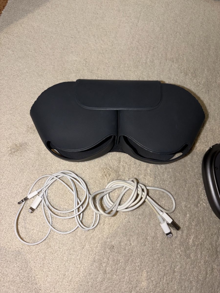 Apple Cuffie: Apple Airpods Max Mitternacht – Usato da Visperterminen venduto da lgresell 6