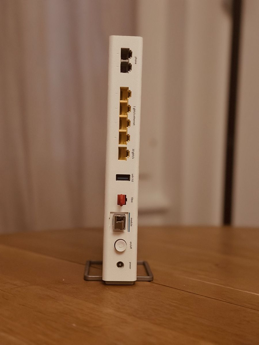 Swisscom Modem & Router: Swisscom Internet-Box 4 – Usato da Bern venduto da sim_29lq 1