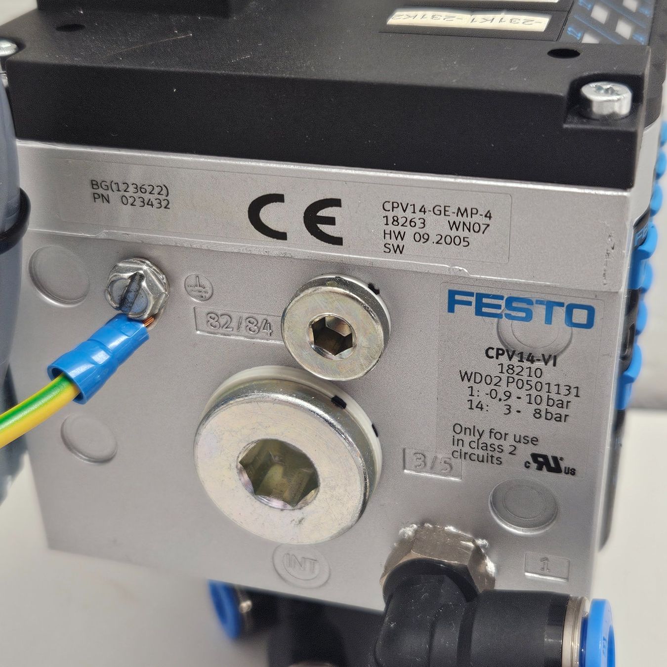 Festo Elektronikbauteile: Festo CPV-14-GE-MP-4 mit LFR-D-7-MINI – Gebraucht aus Niederdorf von LeptonAG 3