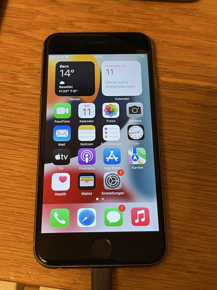 Apple Handys / Smartphones: iPhone 6s mit Hülle  – Gebraucht aus Zürich von Pitschi17