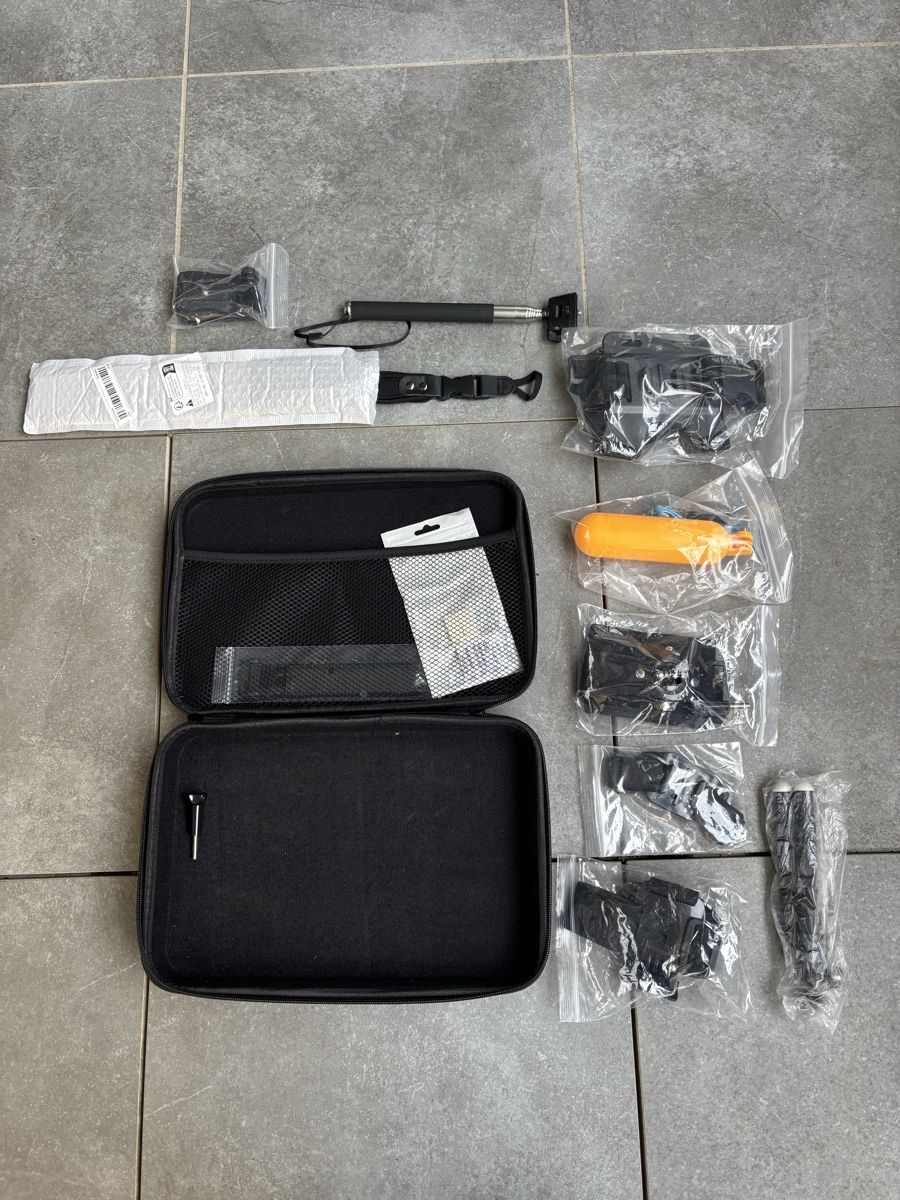 Action Cam: Action cam zubehör mit Tasche – Neu (gemäss Beschreibung) aus Riedholz von Jamie.02