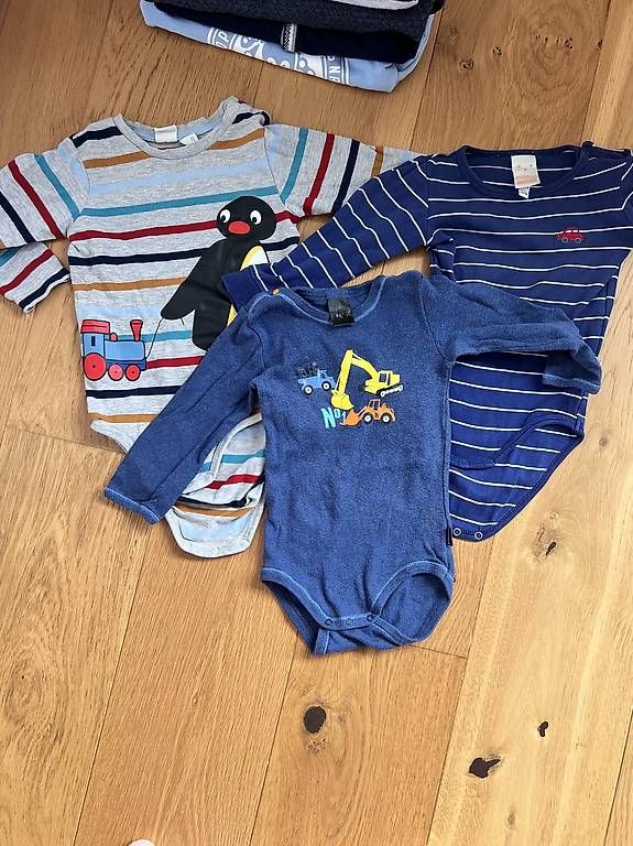 Lotti & Set di vestiti: Kleiderpaket Jungs Größe 74/80 – Usato da Luzern venduto da Sportstudentin 1