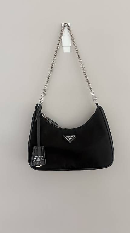 Taschen für Damen: SAC PRADA RE EDITION  – Gebraucht aus Romont FR von Yohelys
