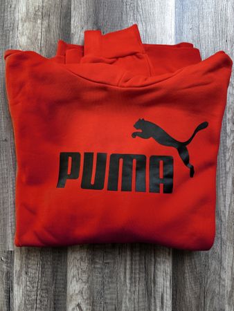 Puma Kapuzenpullover rot Logo schwarz Grösse XL neu