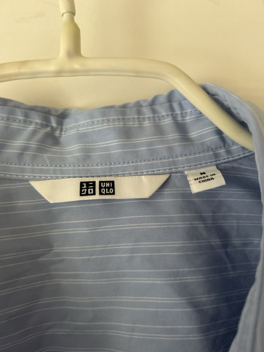 Camicette: UNIQLO Damen Hemd, Grösse M, Hellblau gestreift – Nuovo (secondo la descrizione) da Zürich venduto da zidi06 1