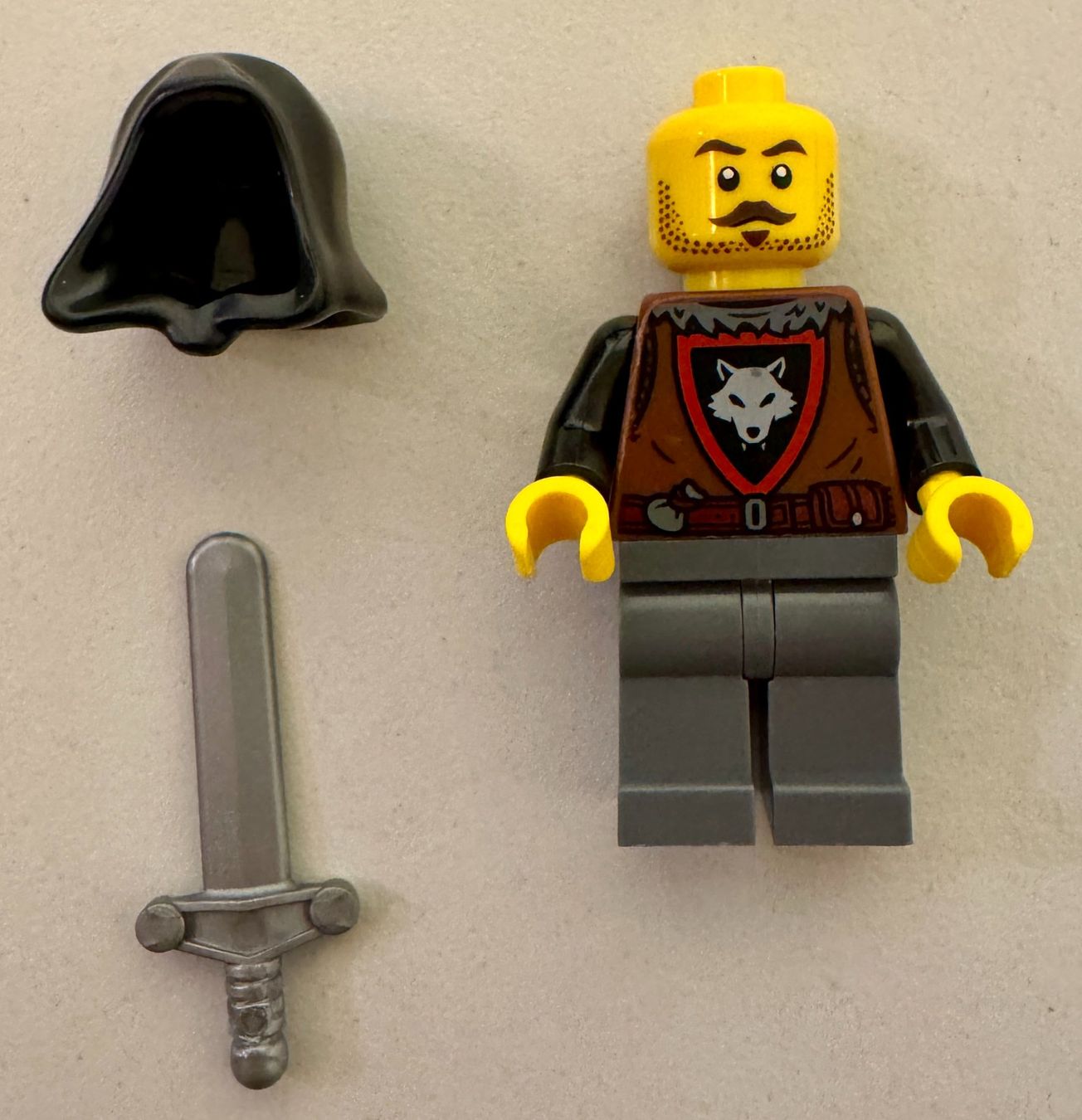 Lego Kit di costruzioni: LEGO® Ritter Wolfpack Minifigur + Schwert – Nuovo (secondo la descrizione) da Rechthalten venduto da hosme_be 1
