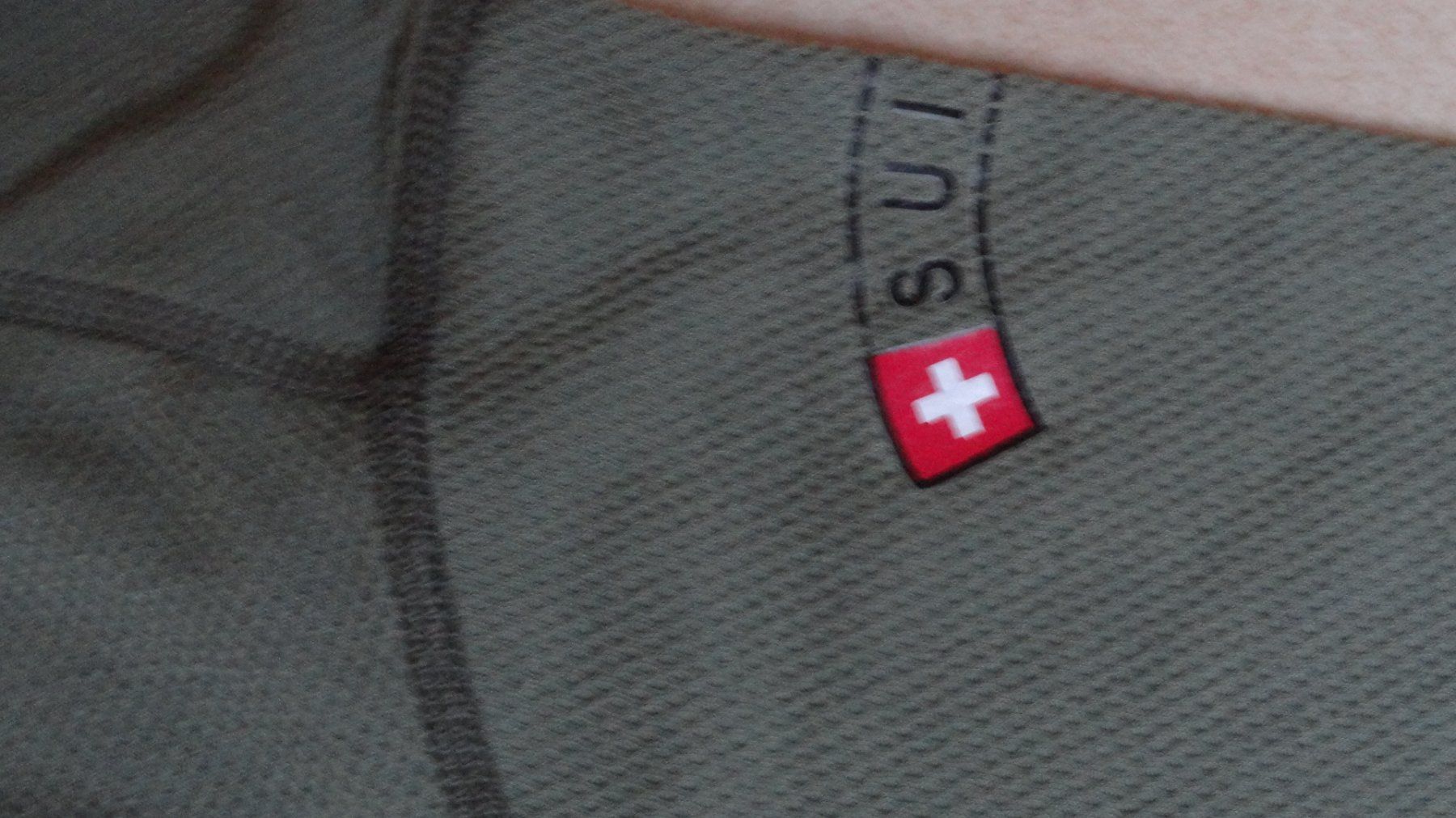 Schweizer Armee T-shirt: Schweizer Armee Funktions T-Shirt Gr.M. – Usato da Gstaad venduto da Meiel2020 1