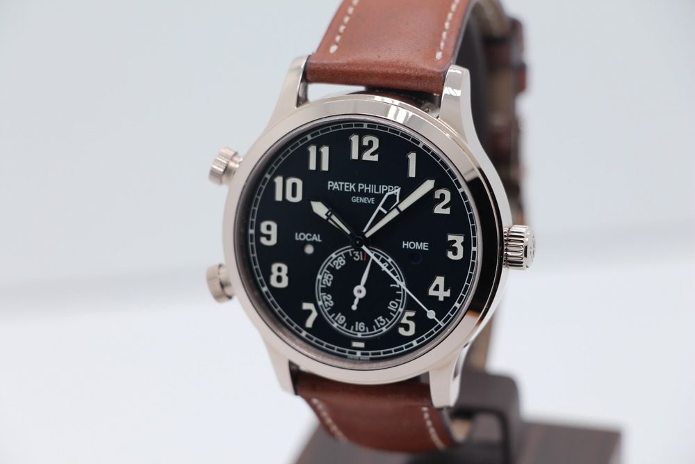 Patek Philippe Calatrava Pilot Travel Time Ref. 5524G-001 1