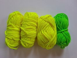 Wollset Neonfarben Gelb und grün, Reste
