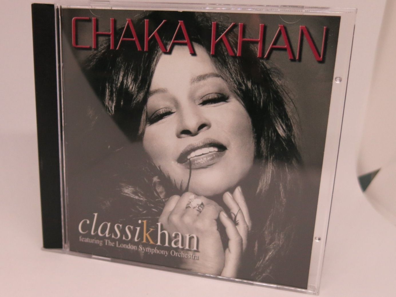 CD: CD Classikhan Chaka Khan Featuring The London Symphony Orche – Usato da Ernetschwil venduto da luisvonerni