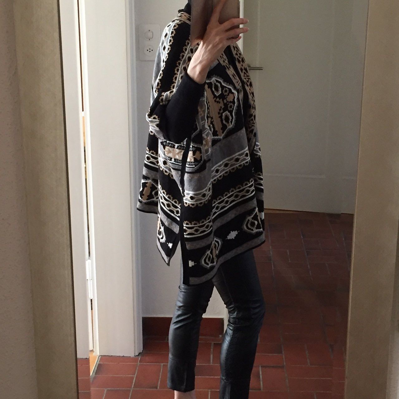 Altro in Moda donna: Hale Bob Cape - OneSize - gemustert - neuwertig – Nuovo (secondo la descrizione) da Zollikon venduto da Mar126 1