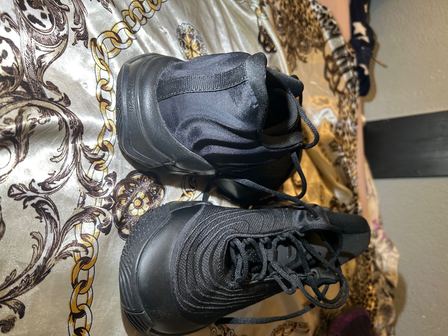 Nike Scarpe da uomo: Chaussures neuves Nike Noires taille 44.5 – Usato da St-Légier-Chiésaz venduto da fav_djb9 2