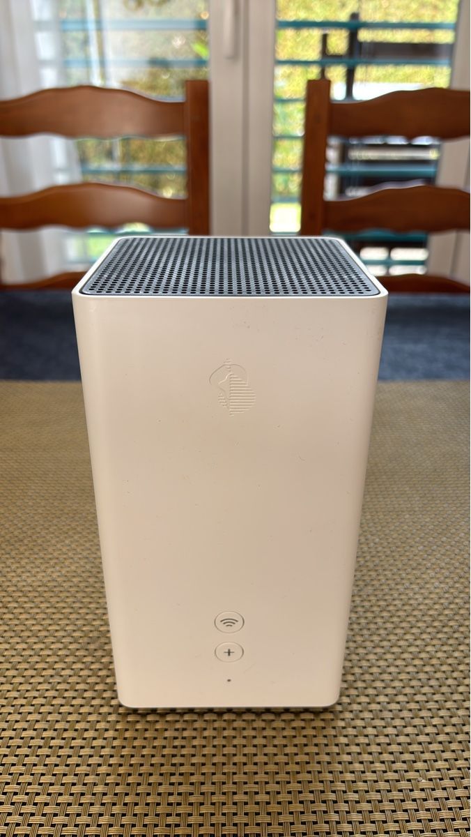 Swisscom Modem & Router: Routeur swisscom Wi-Fi comme neuf – Usato da Monthey venduto da LoveBrand