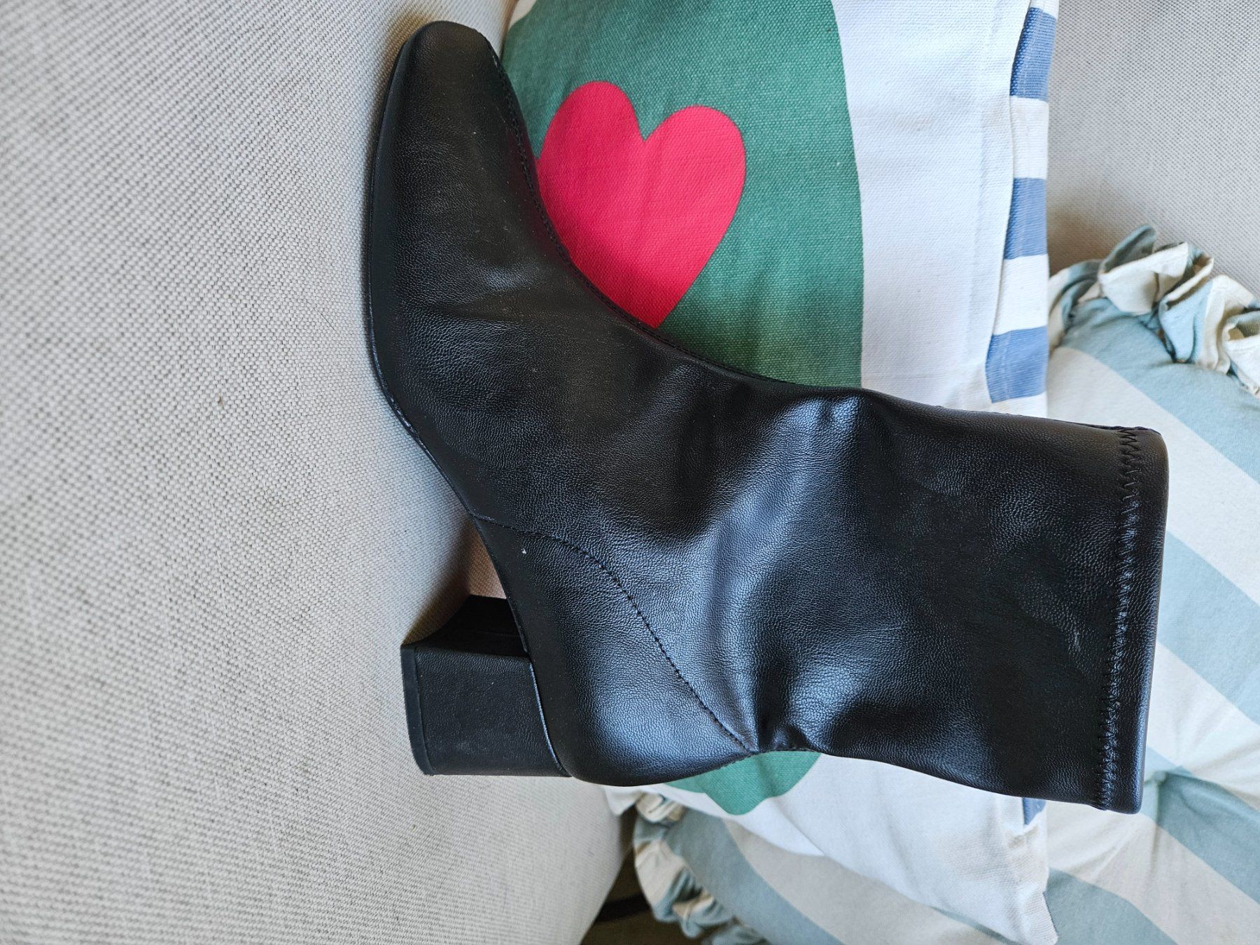 Scarpe da donna: Stiefelette Ankle Boot – Usato da Zürich venduto da nureni