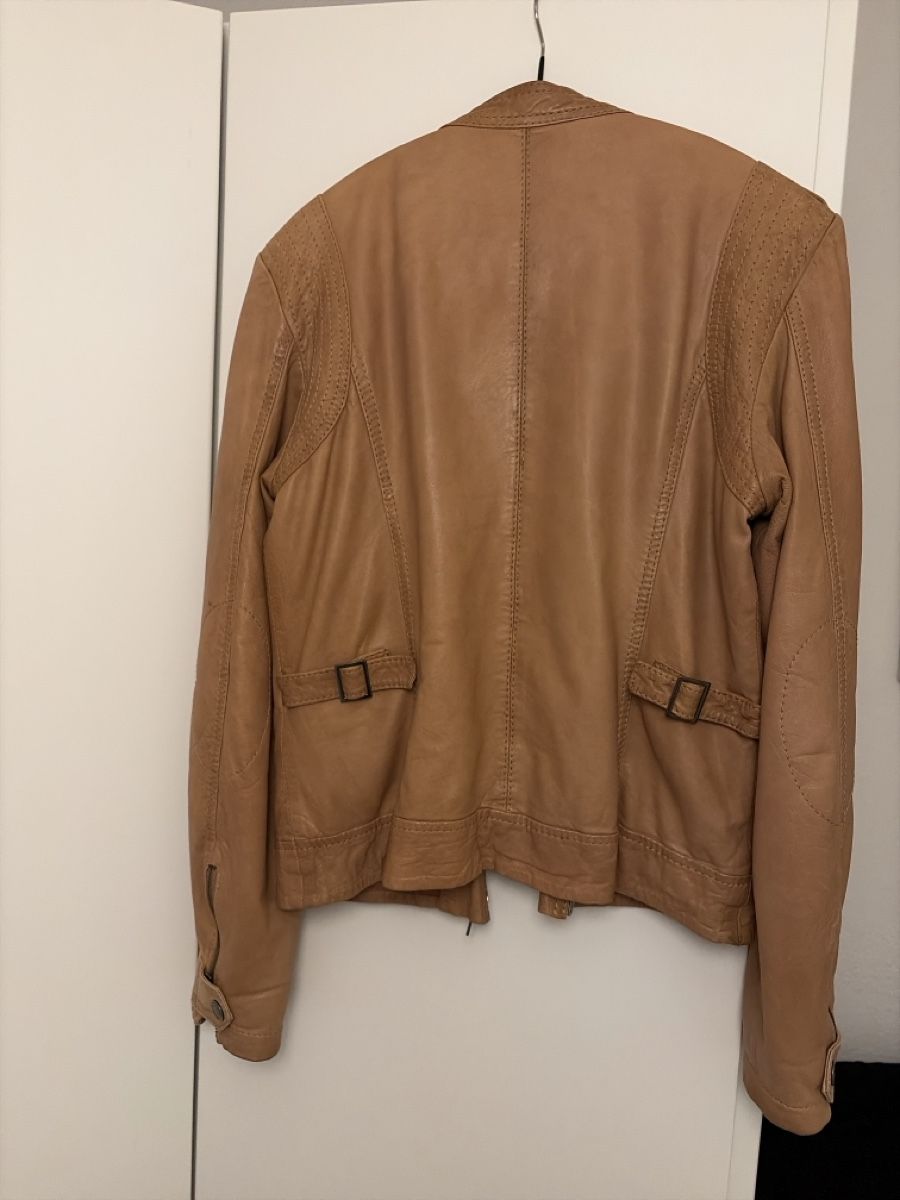 Jacken: Damen Lederjacke braun Grösse S gebraucht – Gebraucht aus Oberglatt ZH von kaj_tg7d 3