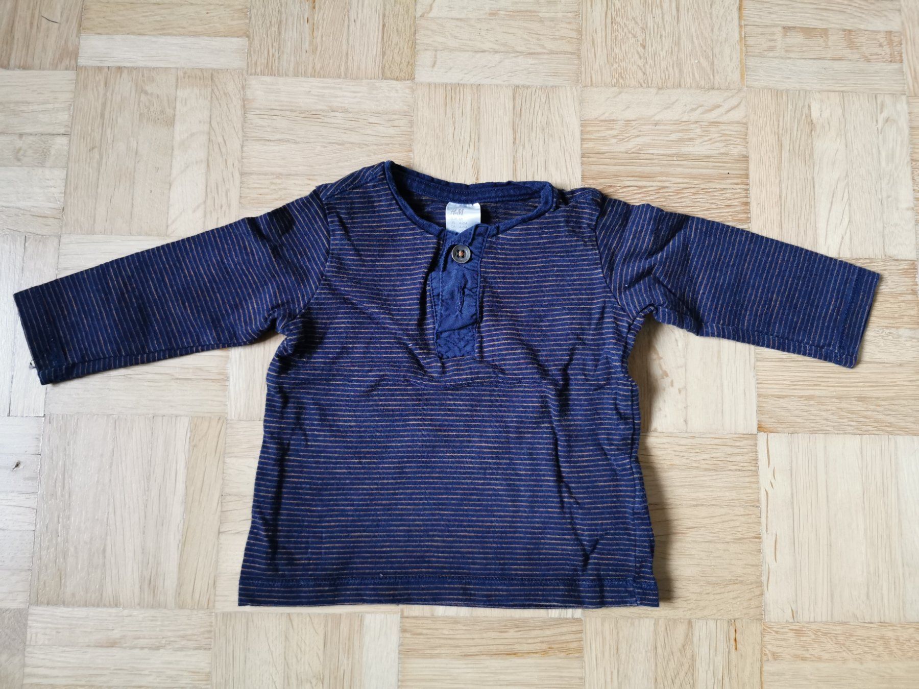 H&M Pullover & Sweatshirts: Langarmshirt H&M Gr. 68 – Gebraucht aus Stäfa von flamingo_17 1
