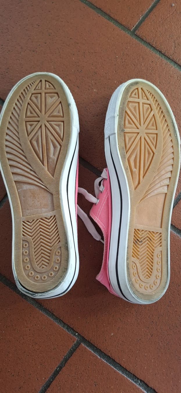 Damenschuhe: rosa vintage Turnschuh gr 40/41 – Gebraucht aus Bedigliora von Dolcezza0 1