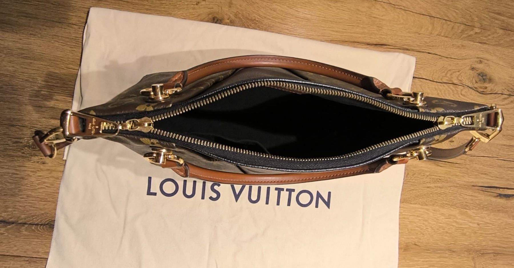 Louis Vuitton Borse da donna: Louis Vuitton V Tote MM Cara Noir – Nuovo (secondo la descrizione) da Reinach BL venduto da Biggi71 6