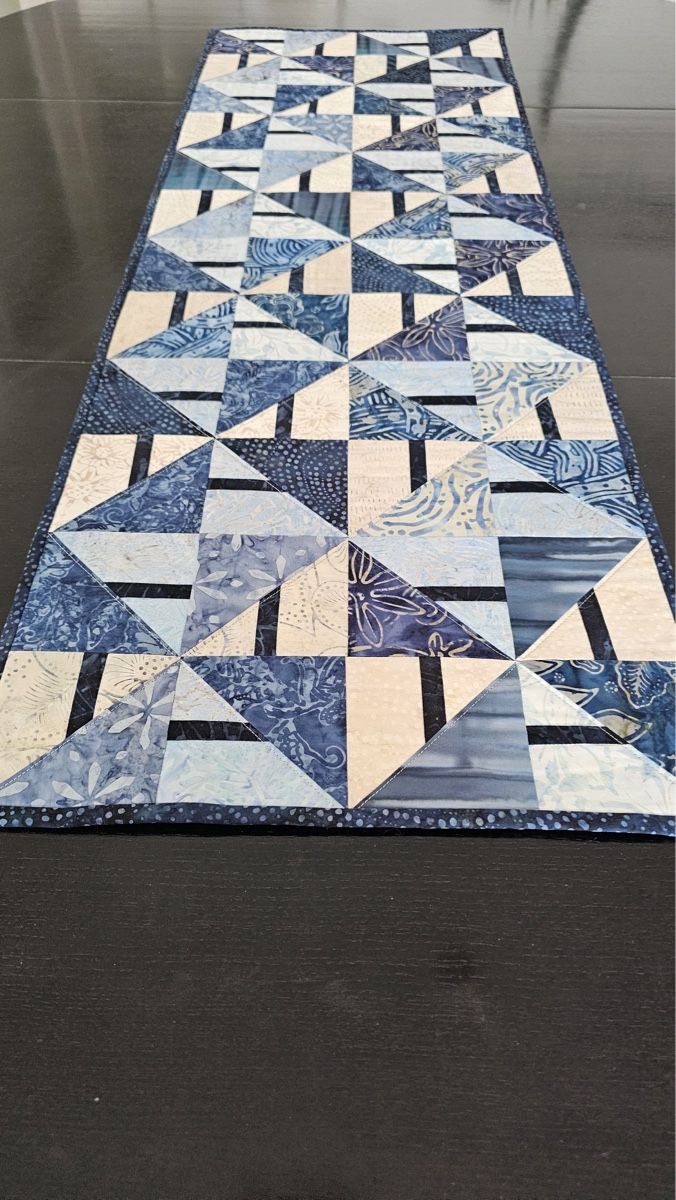 Coperte: Patchwork- Quilt - Chemin de table – Nuovo (secondo la descrizione) da La Chaux-de-Fonds venduto da NathalieM07 3