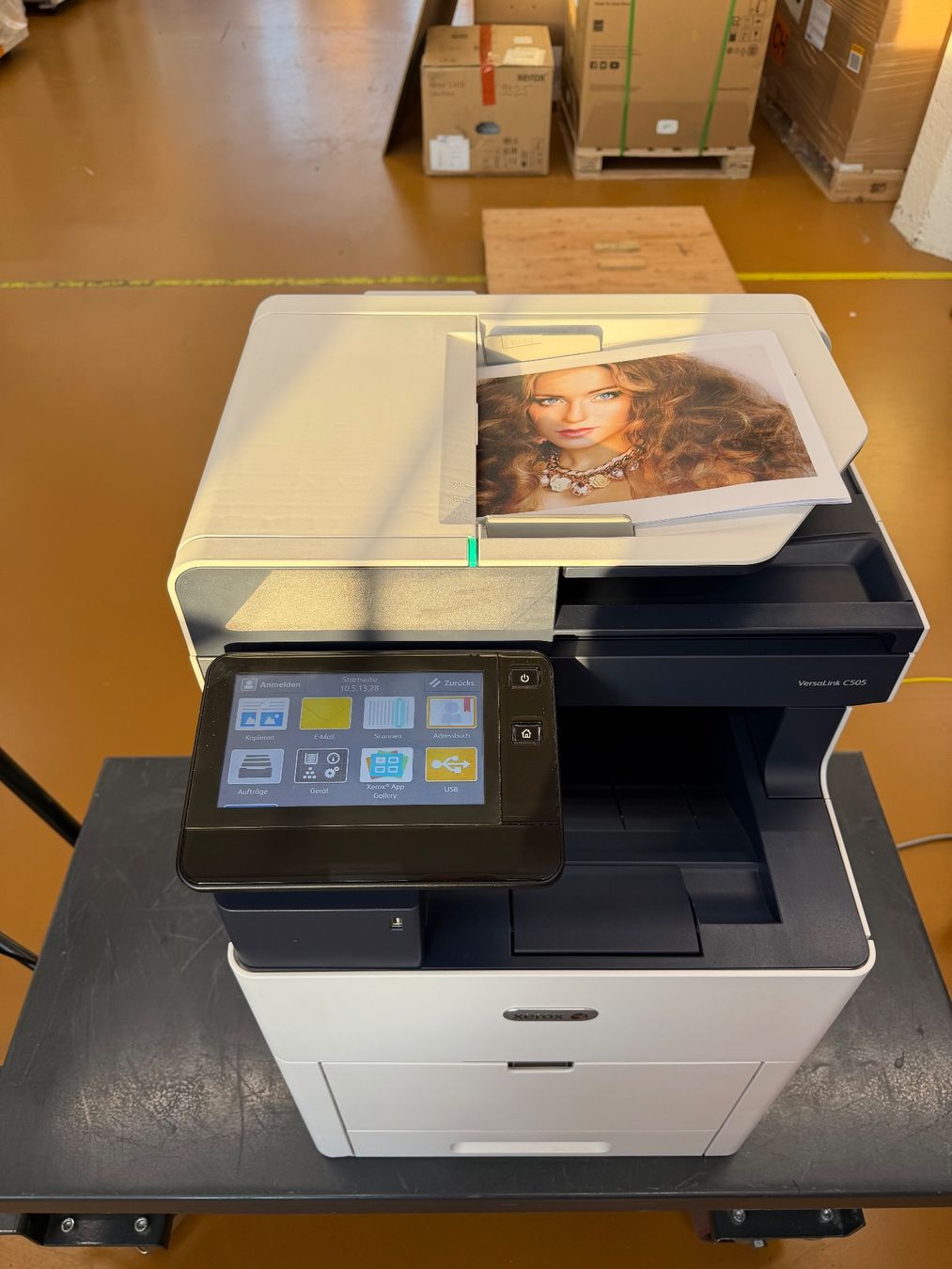 Xerox Imprimantes: Xerox VersaLink C505-Farb-Multifunktionsdrucker – D'occasion à Dietlikon par ComdatAG 2