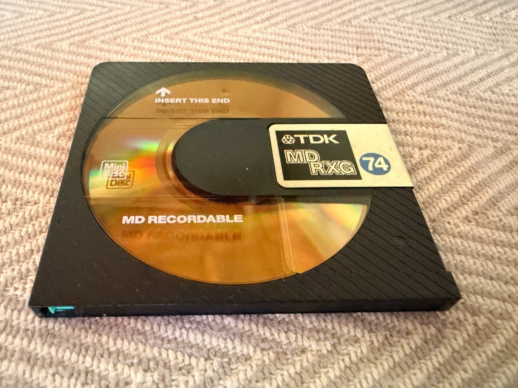 Minidisc: SHARP MINIDISC Player/Recorder + 18x leere MD's – Gebraucht aus Aarberg von umearocks 9