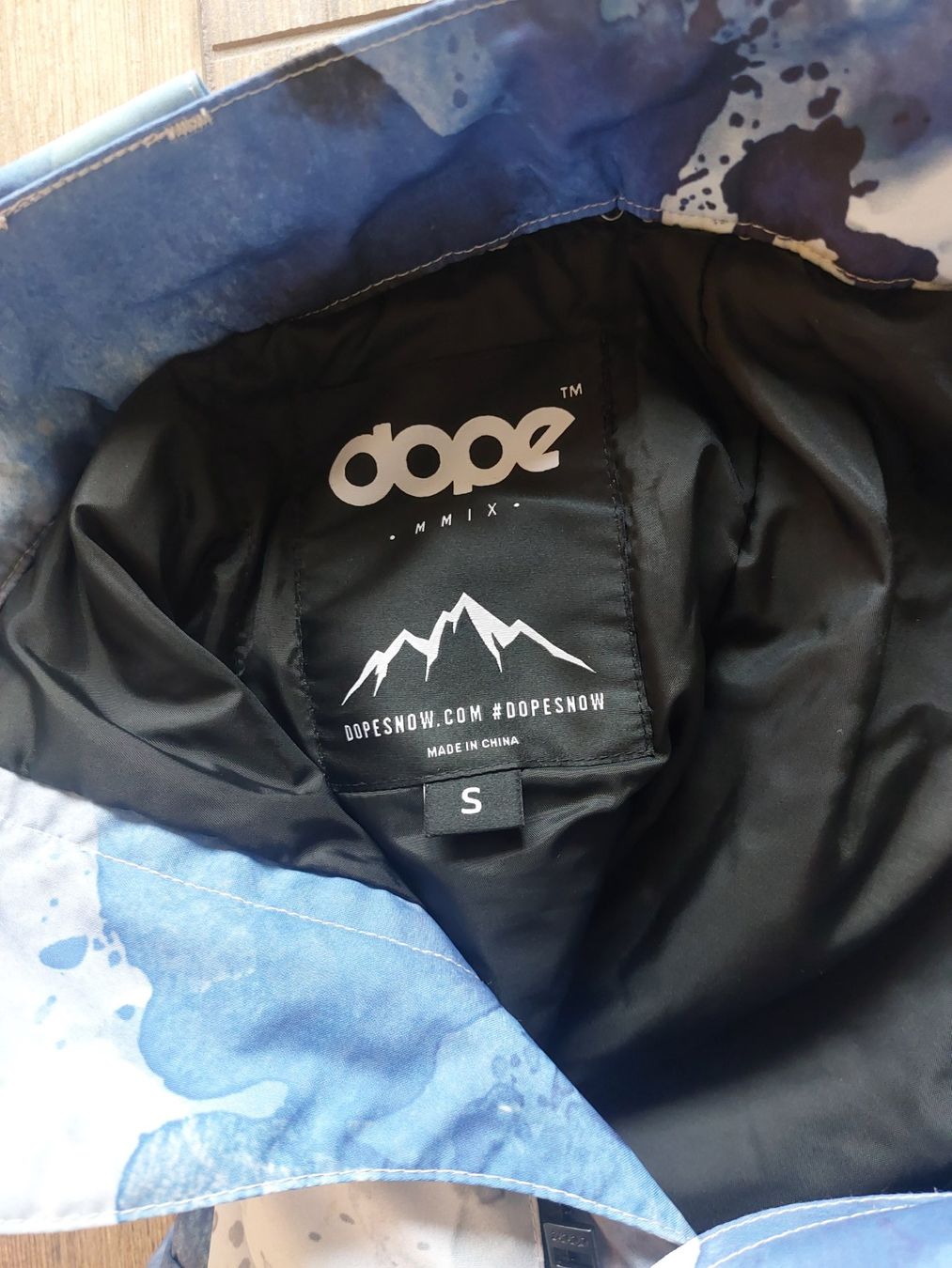 Costumes, combinaisons de sport et fonctionnelles: Snowboardanzug Dope Gr. S – D'occasion à Thierachern par didu27 4