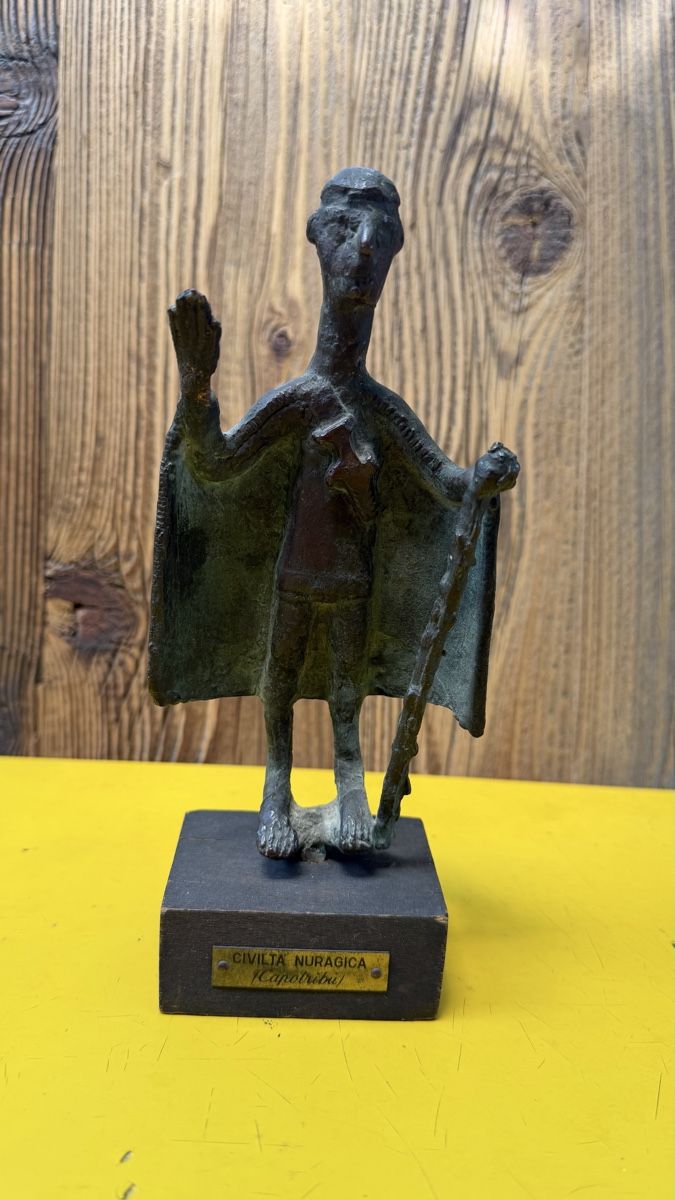 Skulpturen & Statuen: Sardinien Weihegabe aus Bronze Häupling – Gebraucht aus Riedholz von Frettchen63